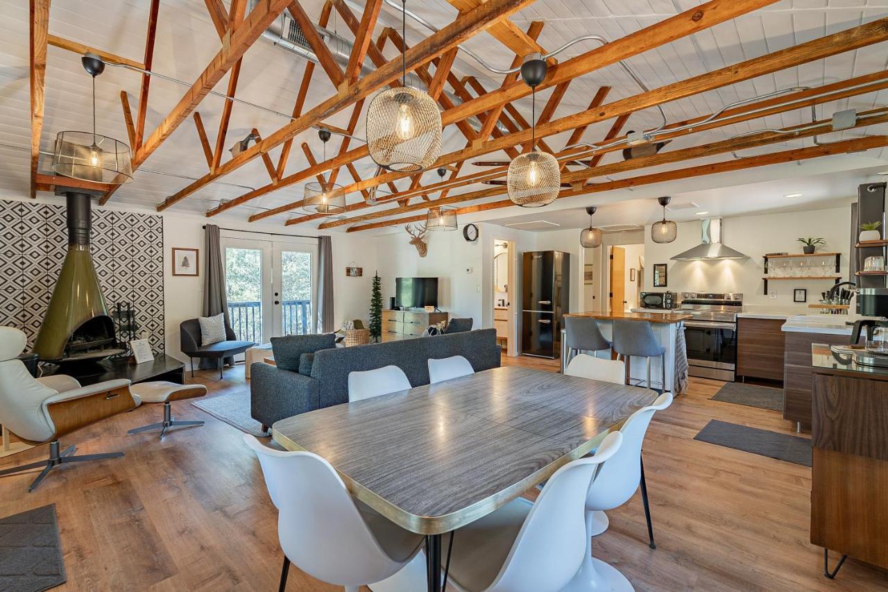 The Pine House - Cozy Mid-Century Modern, Pet-Friendly Villa Buitenkant foto