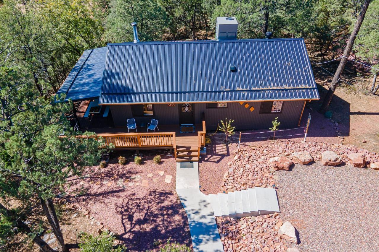 The Pine House - Cozy Mid-Century Modern, Pet-Friendly Villa Buitenkant foto